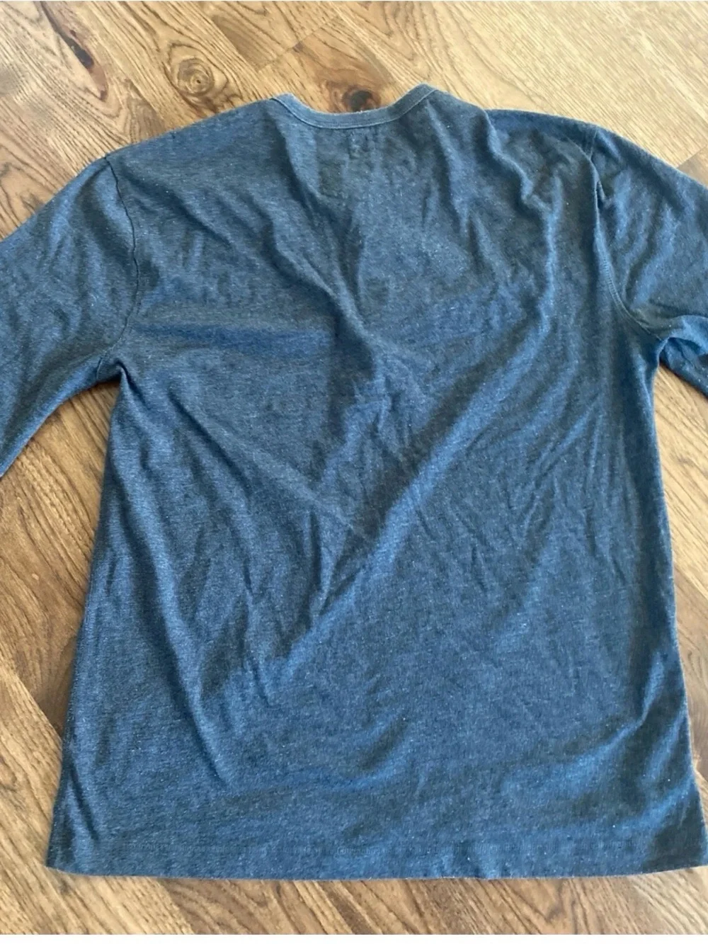 J Crew Gray Long Sleeve Henley Size Large Shirt-013